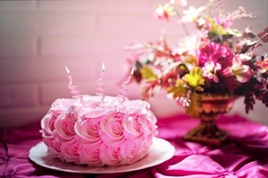 Rose_Petal_Cake_and_Birthday_Flowers